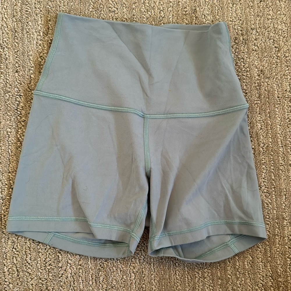 Lululemon Align shorts